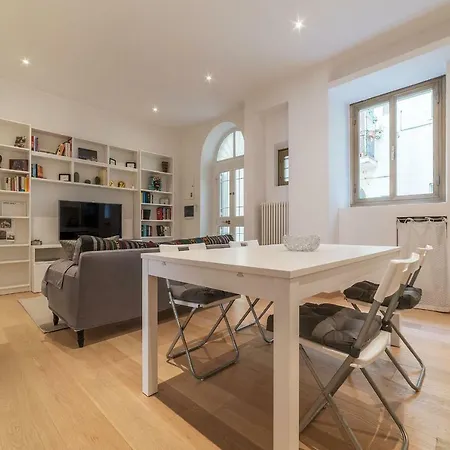 Gianicolo & Trastevere Roomy Flat Apartamento